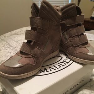 Fashion Tennis Shoes